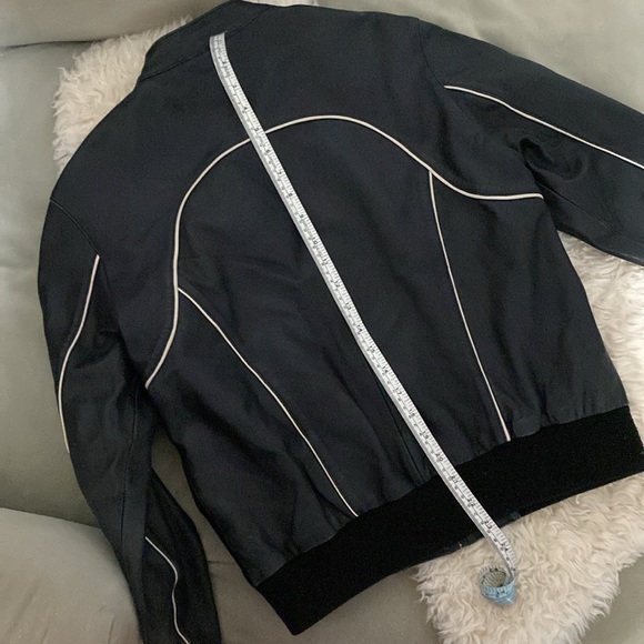 Vintage leather bomber jacket - Picture 10 of 10